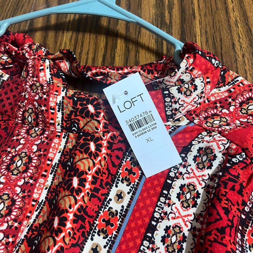 Red Patterned Long Sleeve Blouse - Picture 3 of 7
